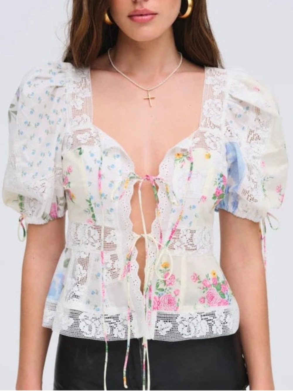 FOR LOVE & LEMONS Violette Floral
Top